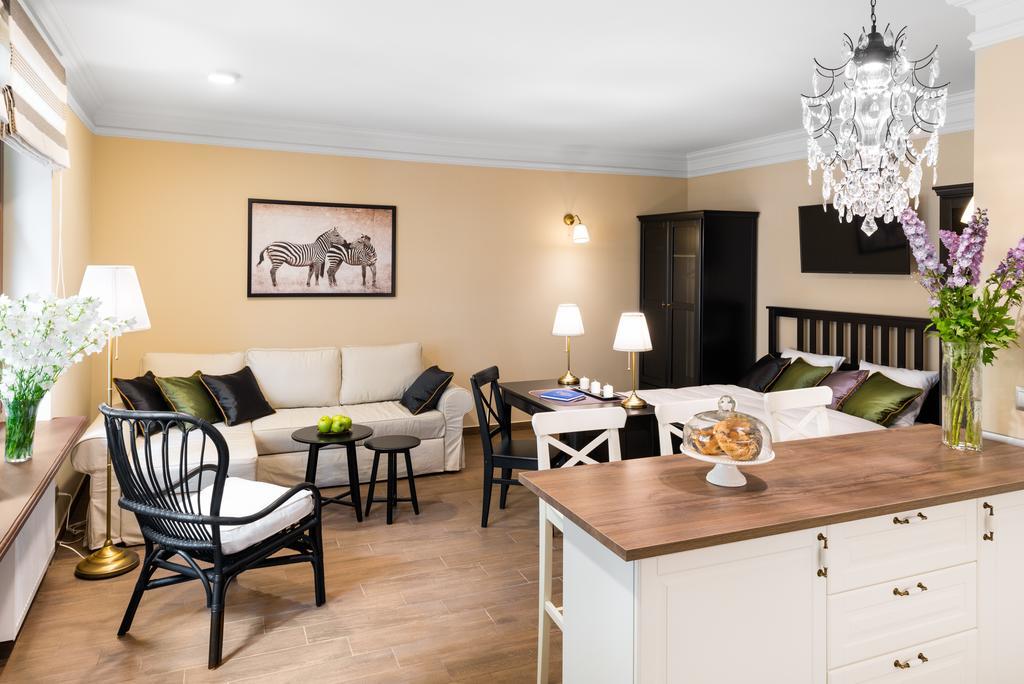 P&J Luxury Apartments คราคูฟ ภายนอก รูปภาพ