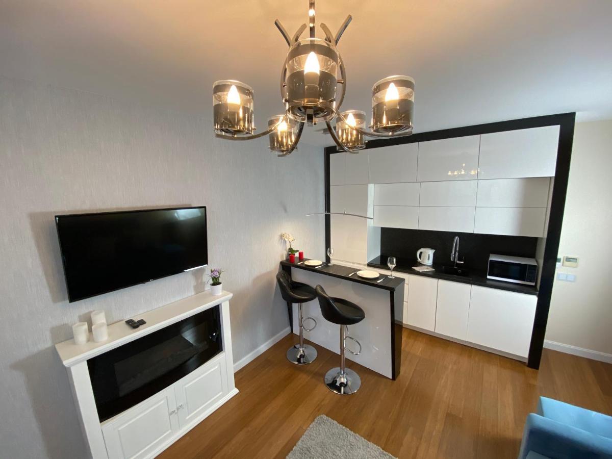 P&J Luxury Apartments คราคูฟ ภายนอก รูปภาพ